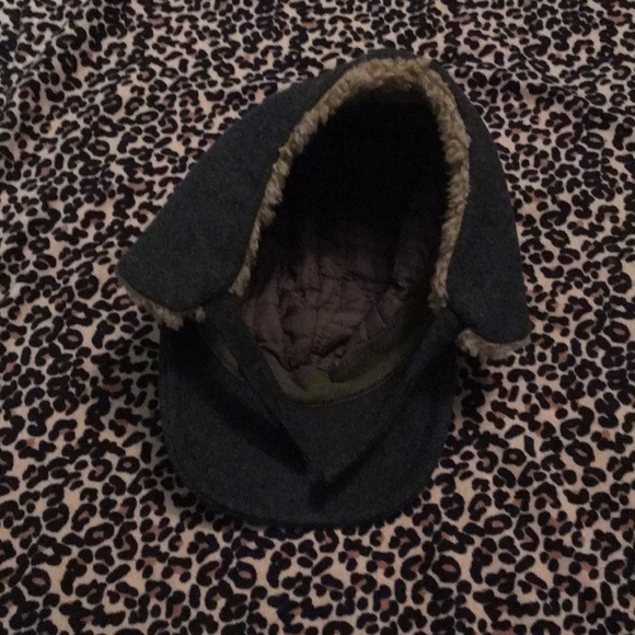 Abercrombie & Fitch adjustable hat - Picture 4 of 7